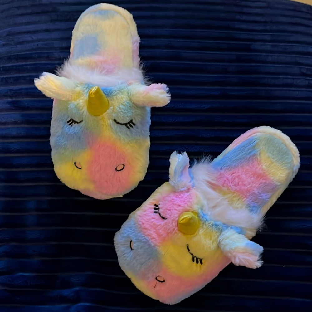 Adult women’s Milllffy Unicorn slippers